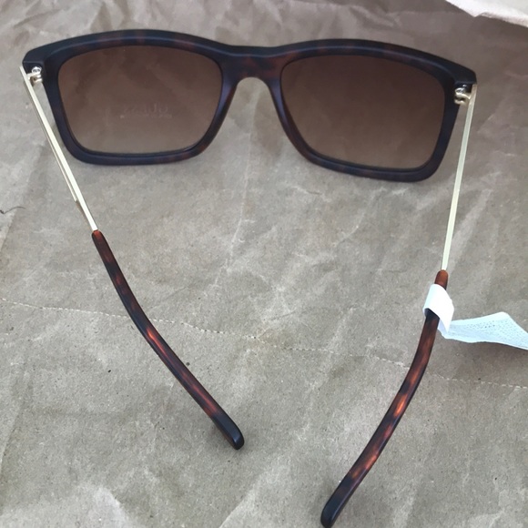 NEW Sunglasses by Guess Tortoise frame 100% UV